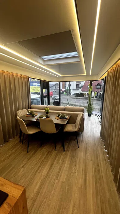 Salon w domu kapsułowym