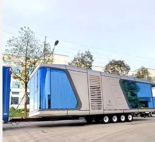 Dom kapsułowy przygotowany do transportu